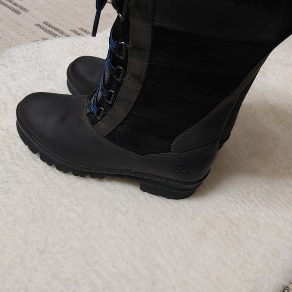 KEEN Wapato leather boots 7.5 - Picture 10 of 14